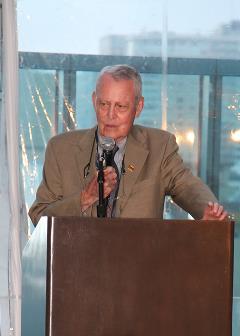 Dr. Starzl in 2014 at ASTS 40th anniversary reception